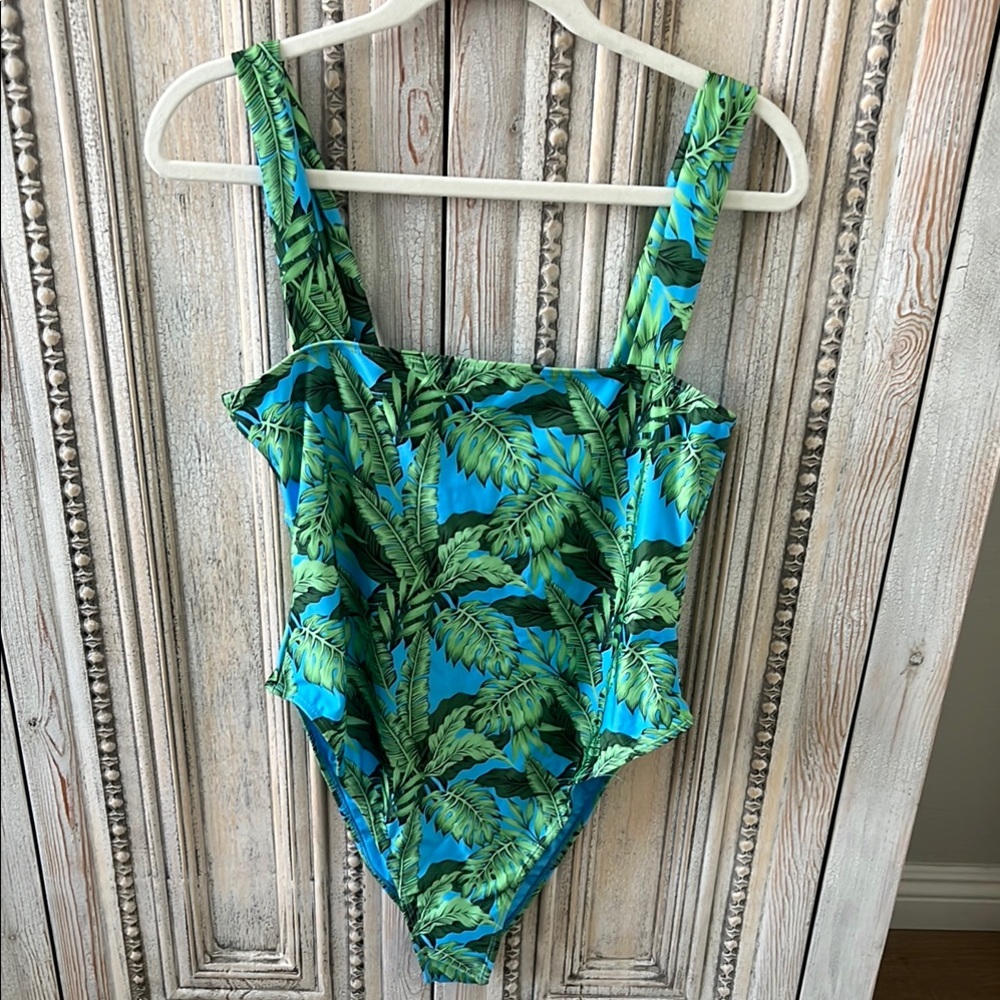 Tropical Leaf Print Nasty Gal Swimsuit